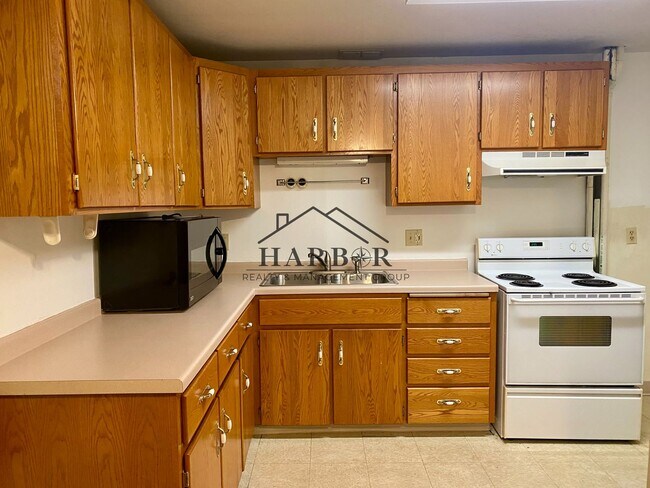 Primary Photo - 23 8th St NW