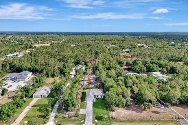 Building Photo - 3366 72nd Ave NE