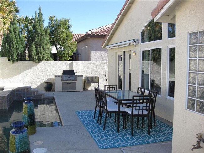 Building Photo - Beautiful and Highly Upgraded Seven Hills Home with Upgraded Pool