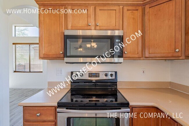 Building Photo - 6645 E Gehrig Ln