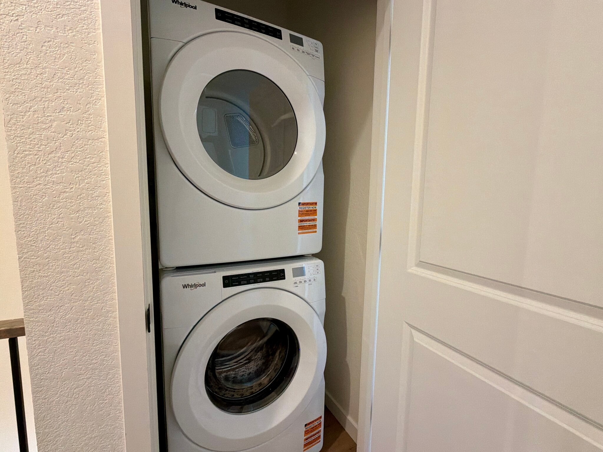 Building Photo - 7174 Clove Hitch Hts