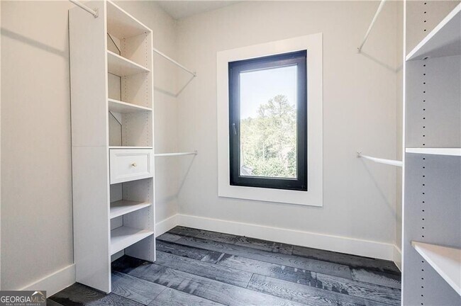 Building Photo - 1812 Hunters Bend Ct