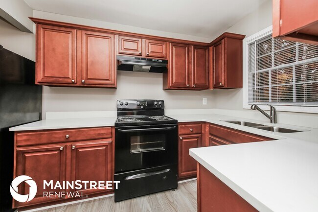 Building Photo - 2630 Barcelona Ct SW