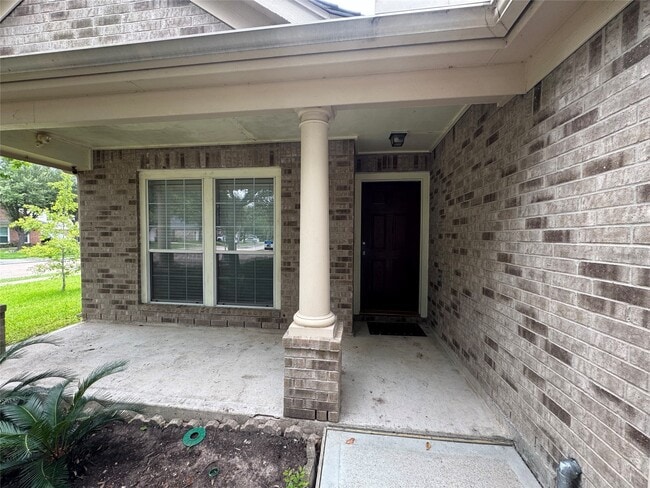 Building Photo - 1403 Waterside Village Drive