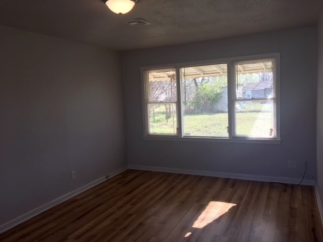 Living room - 1439 N Olympia Ave