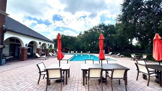 Building Photo - 6220 Hedgesparrows Ln