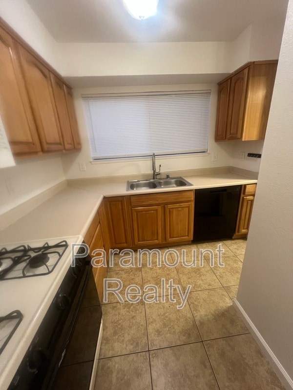 Building Photo - 1120 Kenwal Rd