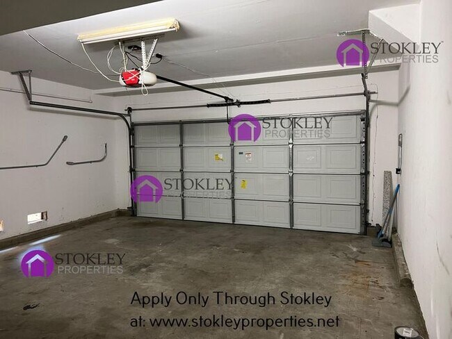 Building Photo - 1562 Terry Lynn Ln