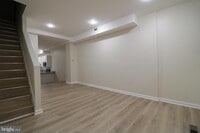 Building Photo - 725 N Chester St