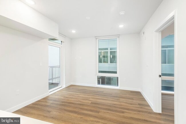 Building Photo - 1102 Germantown Ave