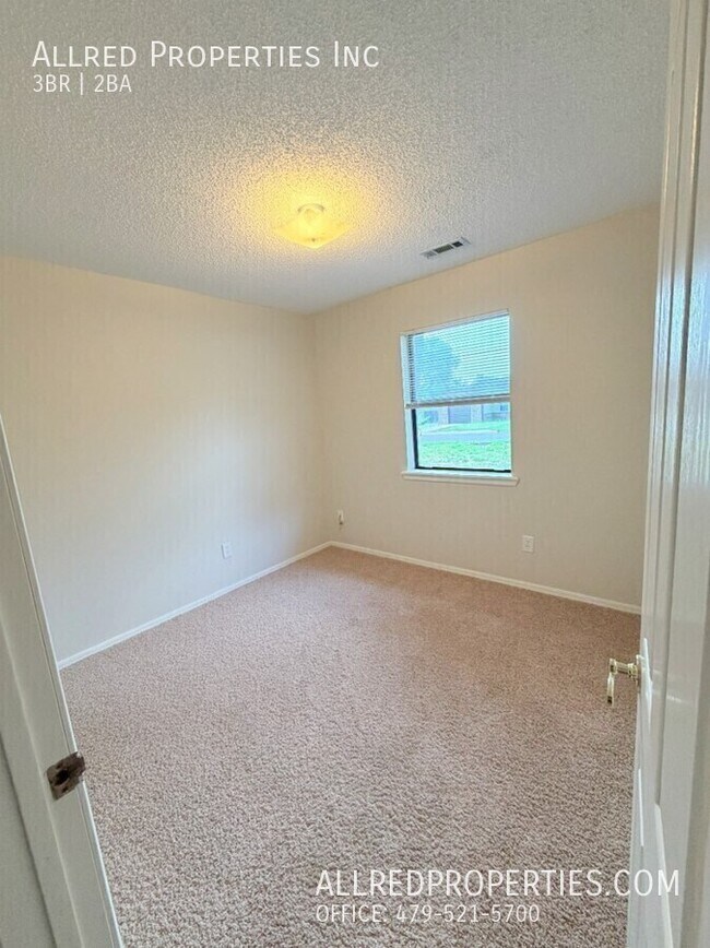 Building Photo - 2607 Purdue Cir
