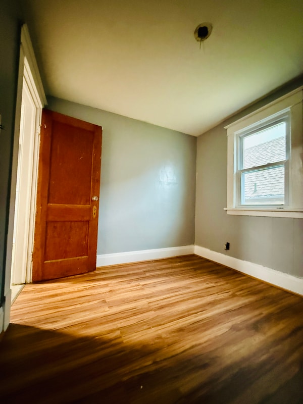 Building Photo - 88 Schutrum St