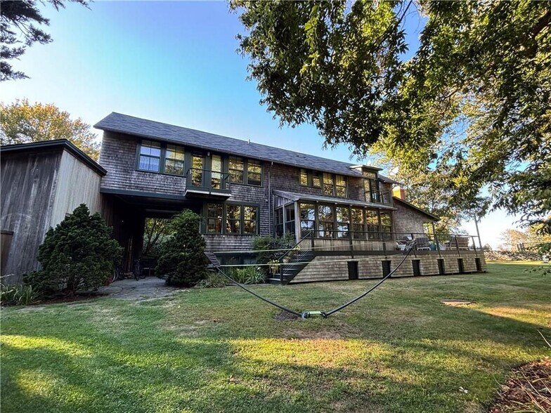 Building Photo - 192 Racquet Rd