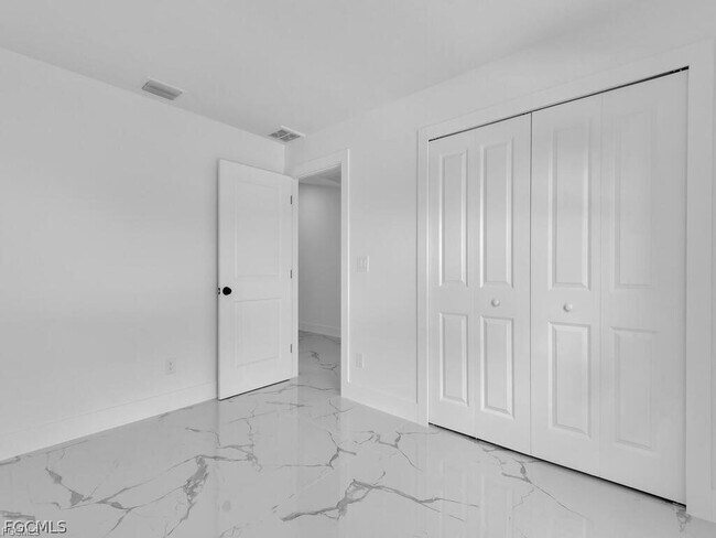 Building Photo - 4921 Leonard Blvd S