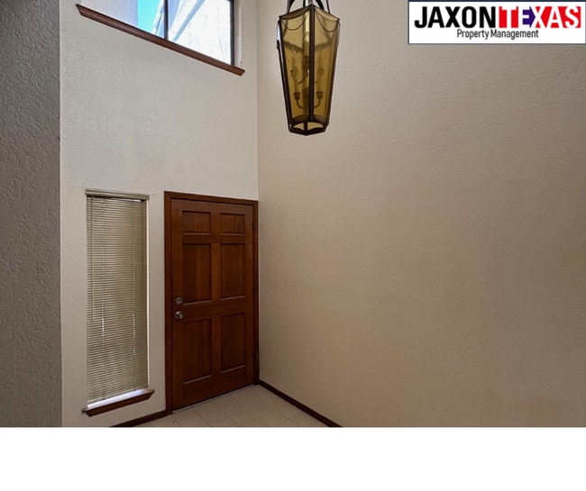 Building Photo - 4614 N Stanton St