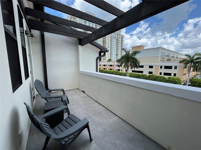 Building Photo - 1278 May Ln
