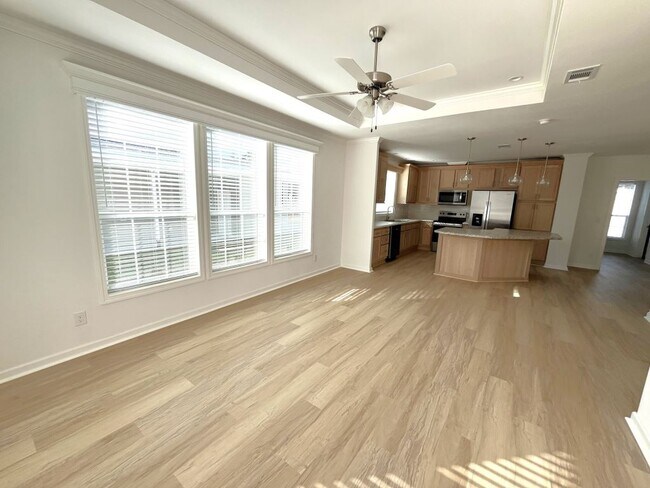 Building Photo - 1021 Vervain Dr