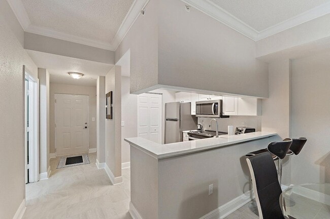 Building Photo - 2809 Amalei Dr