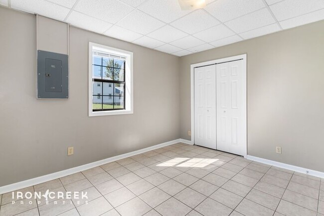 Building Photo - 23 Brookdale Rd
