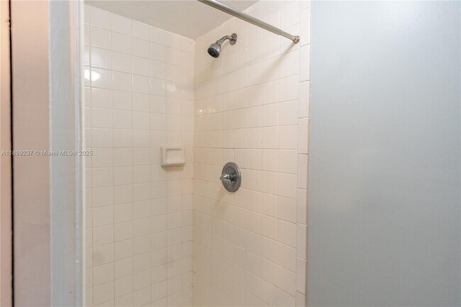 Building Photo - 14913 SW 104th St