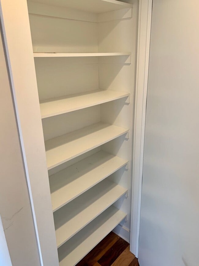 Building Photo - Stunning 3-Bed Townhome with Garage in Northern Liberties! Available mid-July!