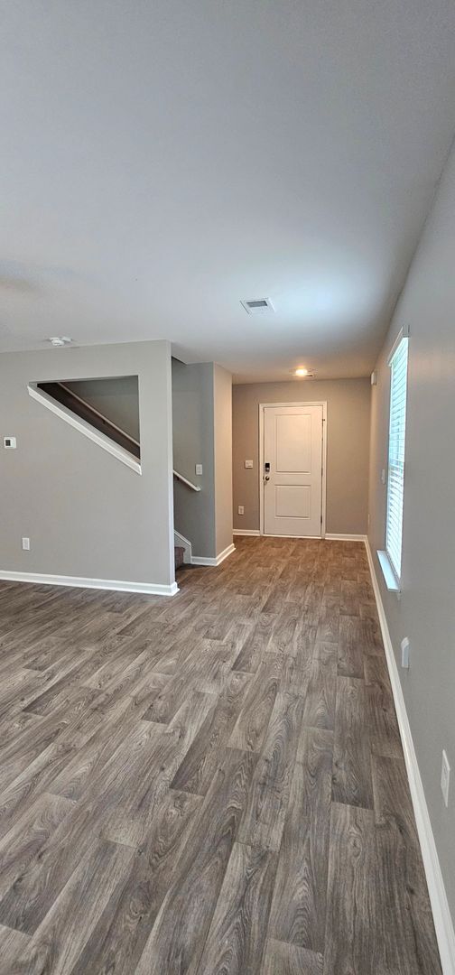 Building Photo - Luxury Meets Privacy in This 4-Bedroom Cul...