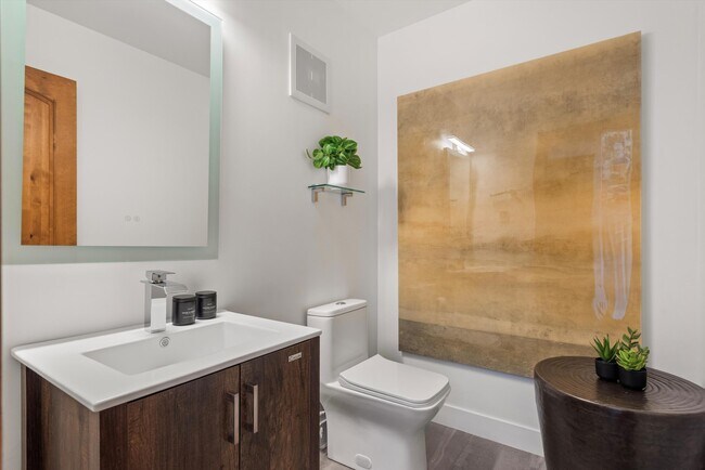 Building Photo - 382 Meadow Ranch Rd