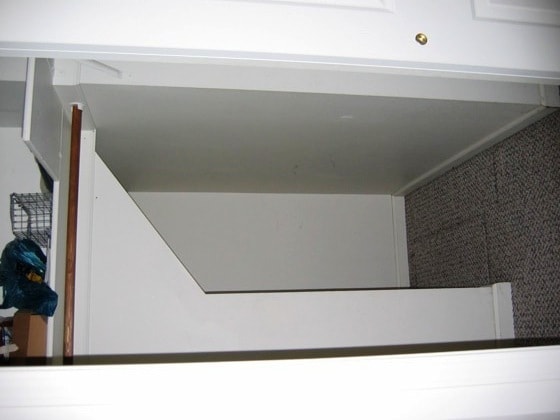 Building Photo - Spacious 3 bedroom townhouse
