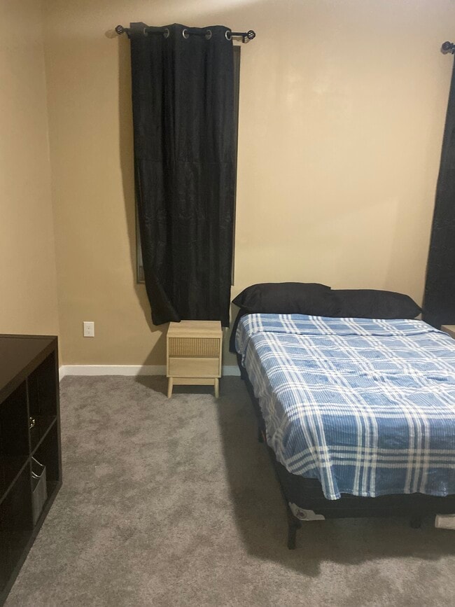 Building Photo - 2227 N 17th St