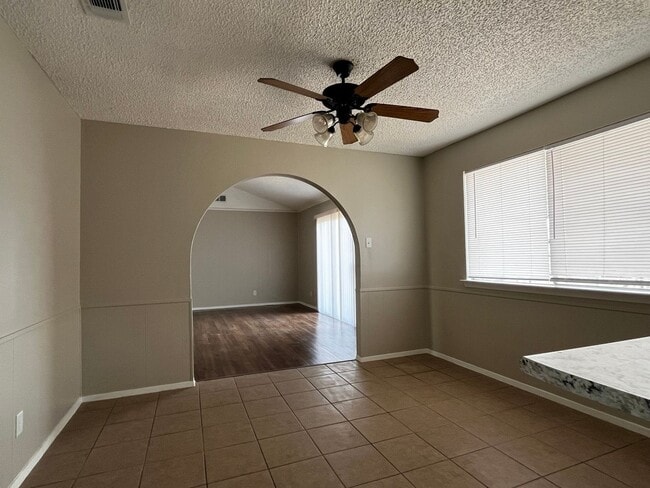 Building Photo - Nice 3 bedroom, 2 bath Home in College Hills West Available SOON!