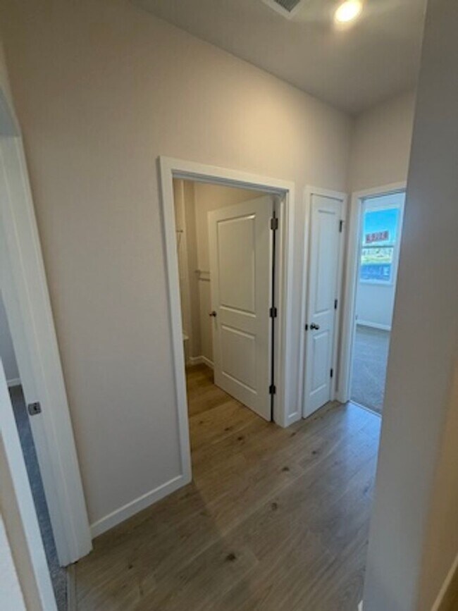 Building Photo - Brand New Single Story Solar All Electric Home in Roseville