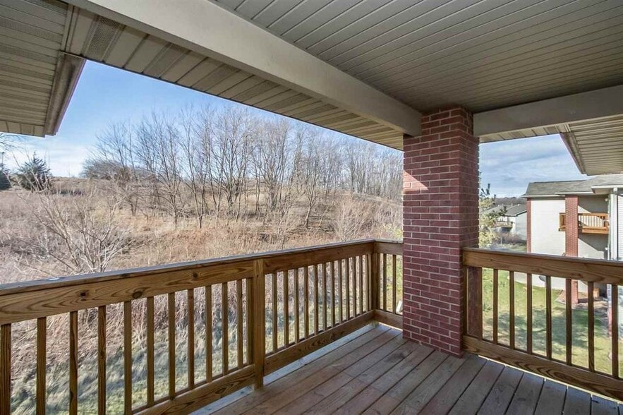 Building Photo - 2270 Holiday Rd # 511