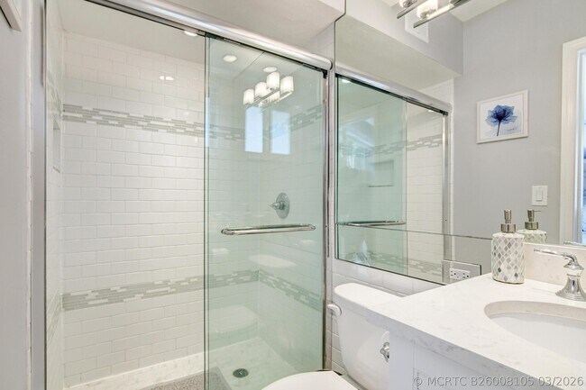 Building Photo - 2730 Banyan Rd