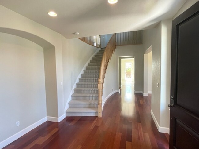 Building Photo - San Ramon 5 Bed/4.5 Bath Windemere Ranch L...