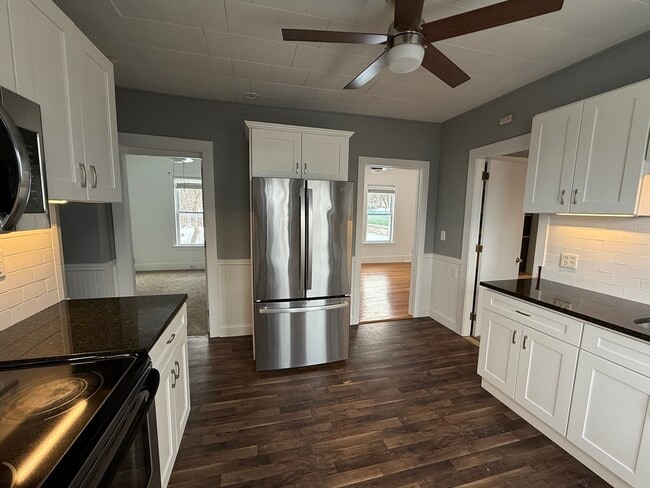 Building Photo - 57 Preston St