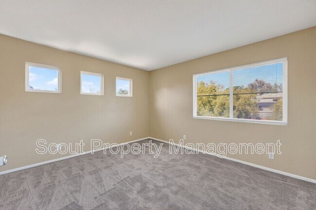 Building Photo - 30783 Medinah Way