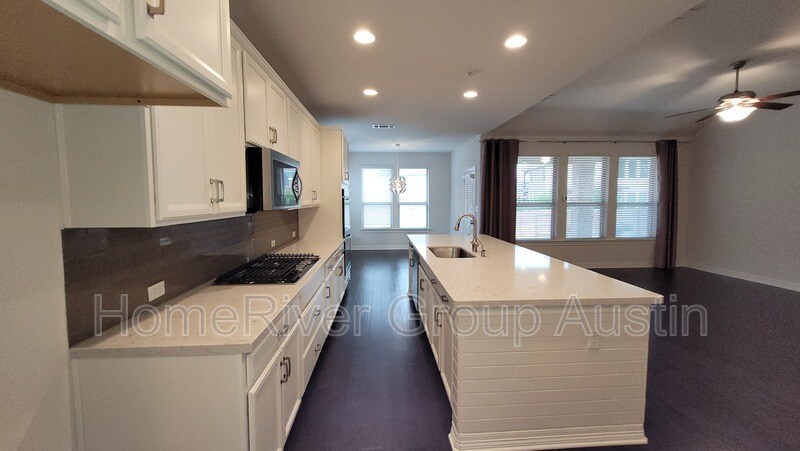 Building Photo - 336 Beretta Cir