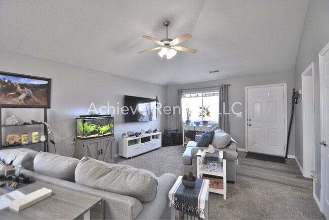 Building Photo - 2297 770 W