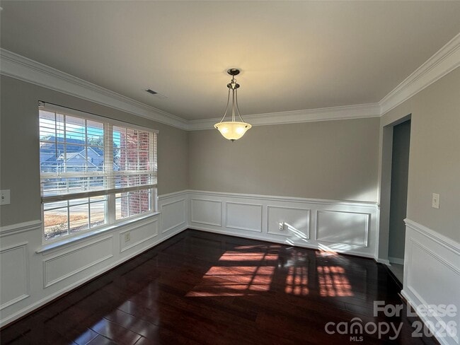 Building Photo - 203 Almora Loop