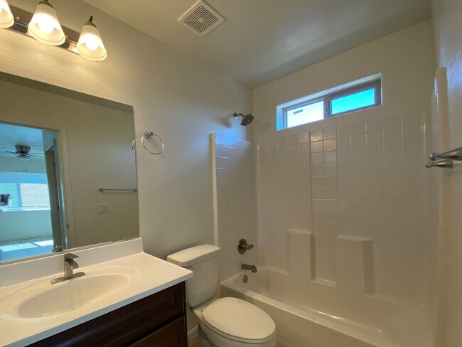 Building Photo - 6130 N Buckboard Dr