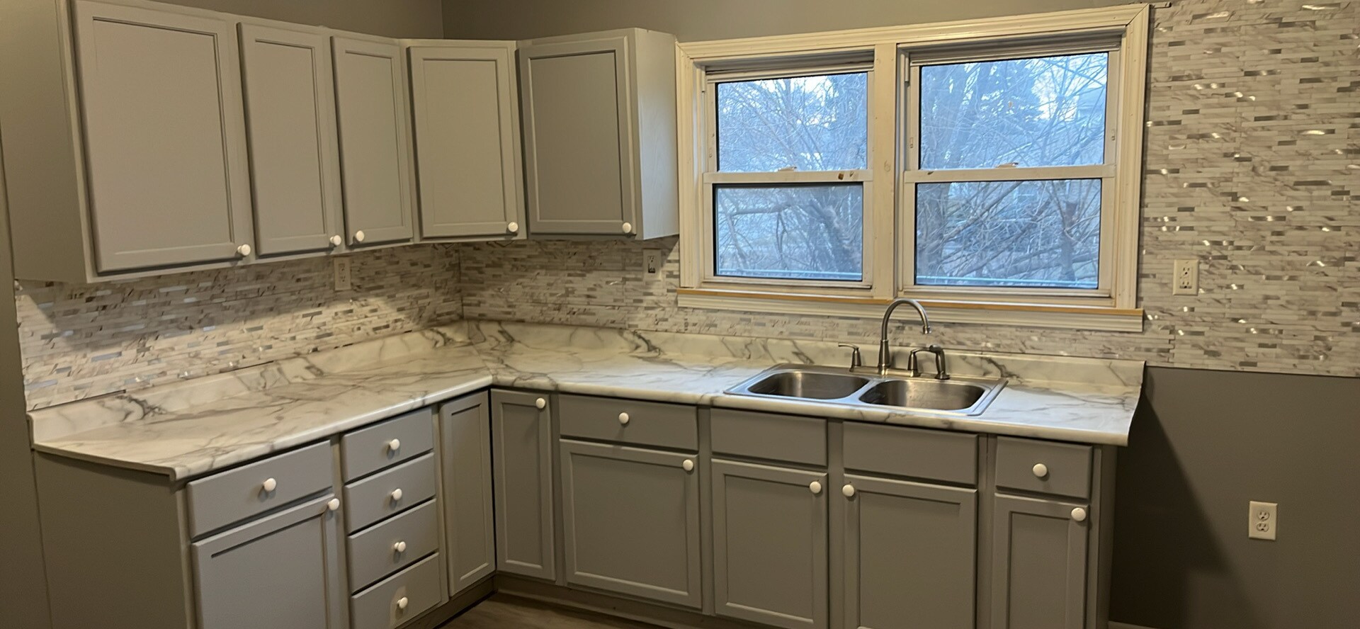 Kitchen Cabinets n Sink - 1550 Richard Gordon Hatcher Blvd
