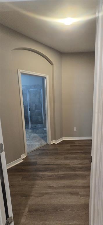 Building Photo - 7564 Bishop Square Dr