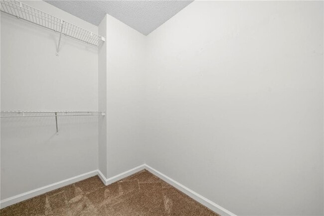 Building Photo - 605 Market Pl Ln