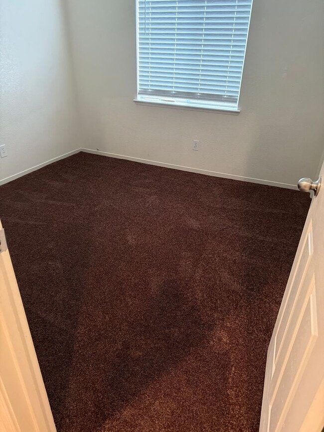 Building Photo - 473 Cabernet St