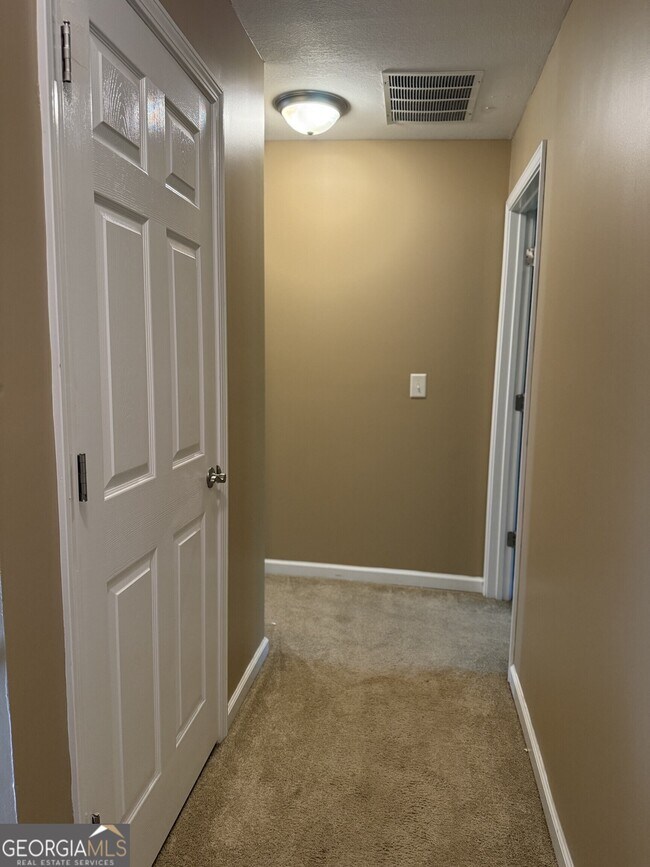 Building Photo - 235 Tower Commons Rd