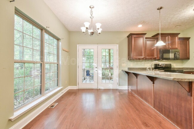 Building Photo - 11 Berg Strasse