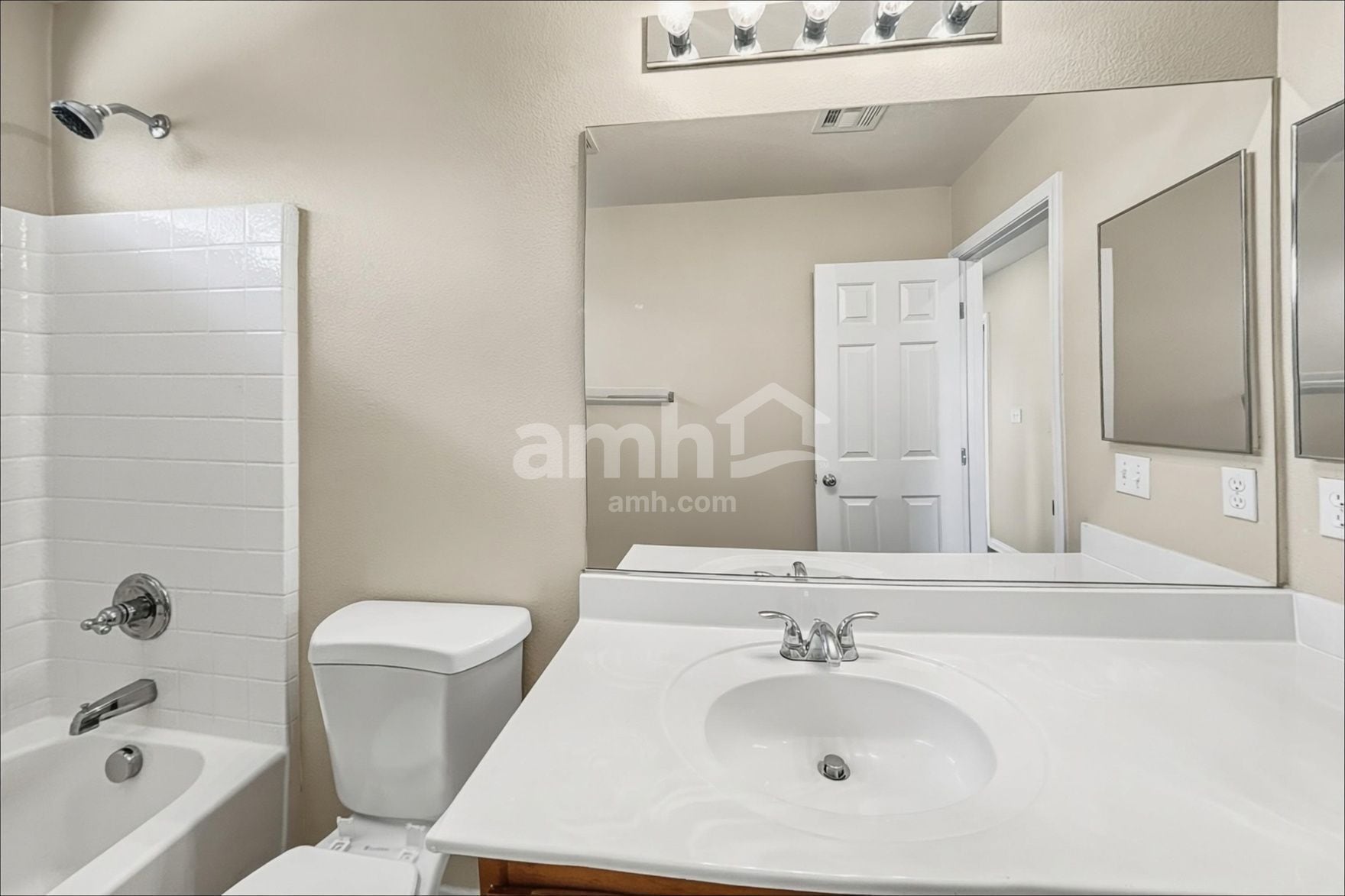 Building Photo - 6489 Holyrod Park Ct