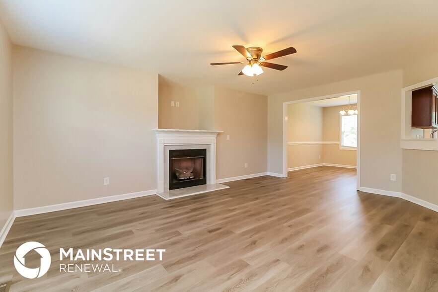 Building Photo - 147 Langston Ridge Dr