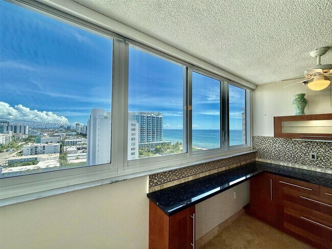 Building Photo - 6422 Collins Ave