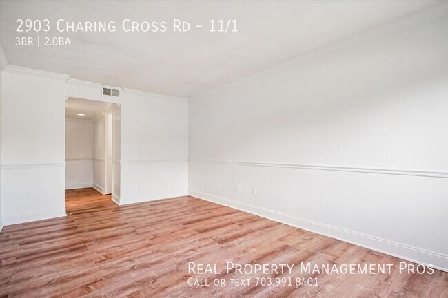 Building Photo - 2903 Charing Cross Rd